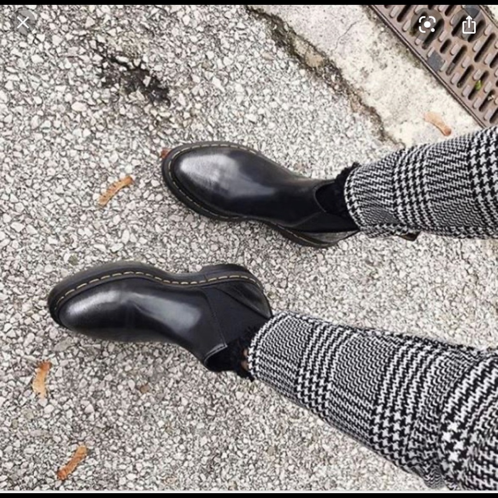 Dr. Martens Bianca leather Chelsea boot